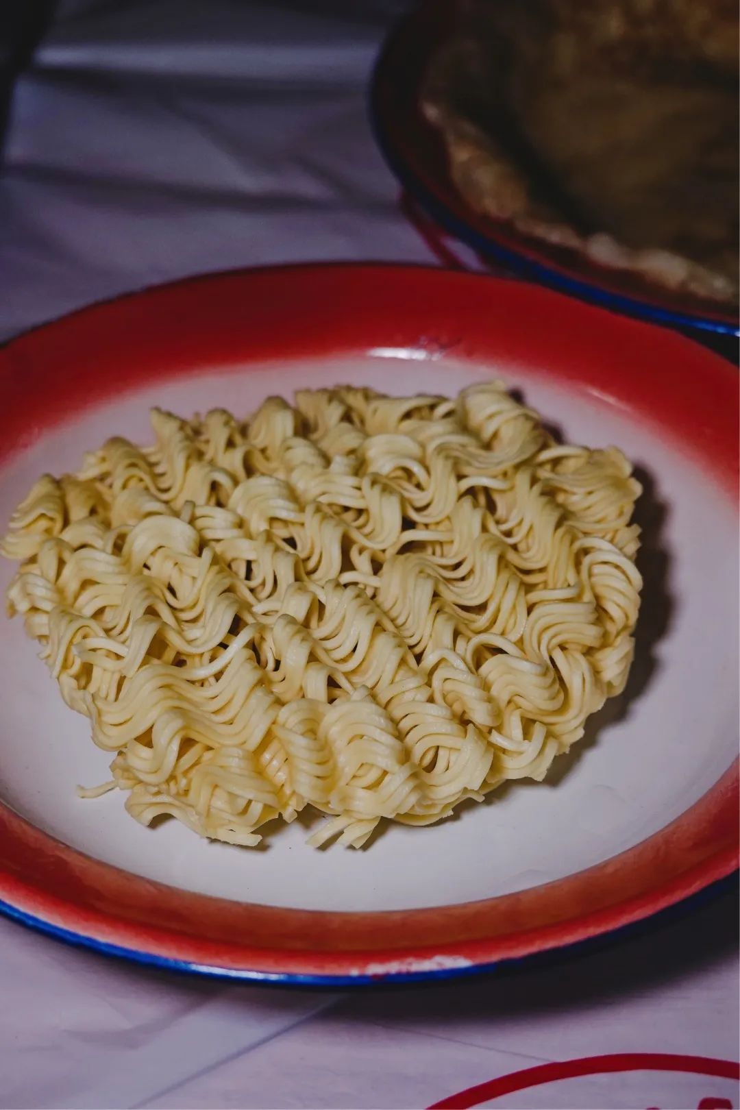 DƬ